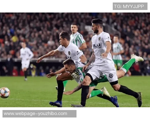 埃瓦尔与巴伦西亚的精彩对决结果揭晓引发热议